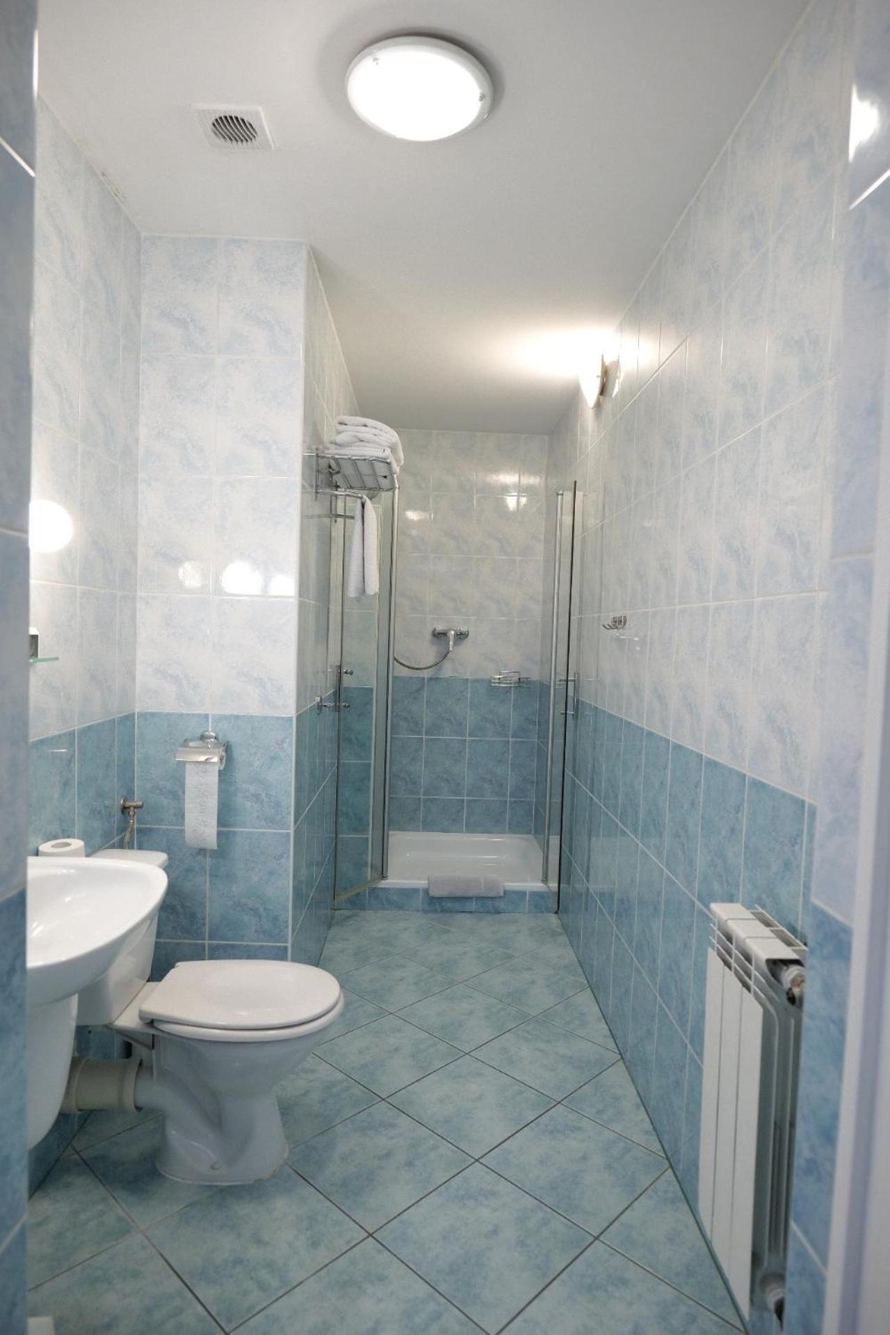 Azymut Hotel - Restauracja Andrespol Buitenkant foto