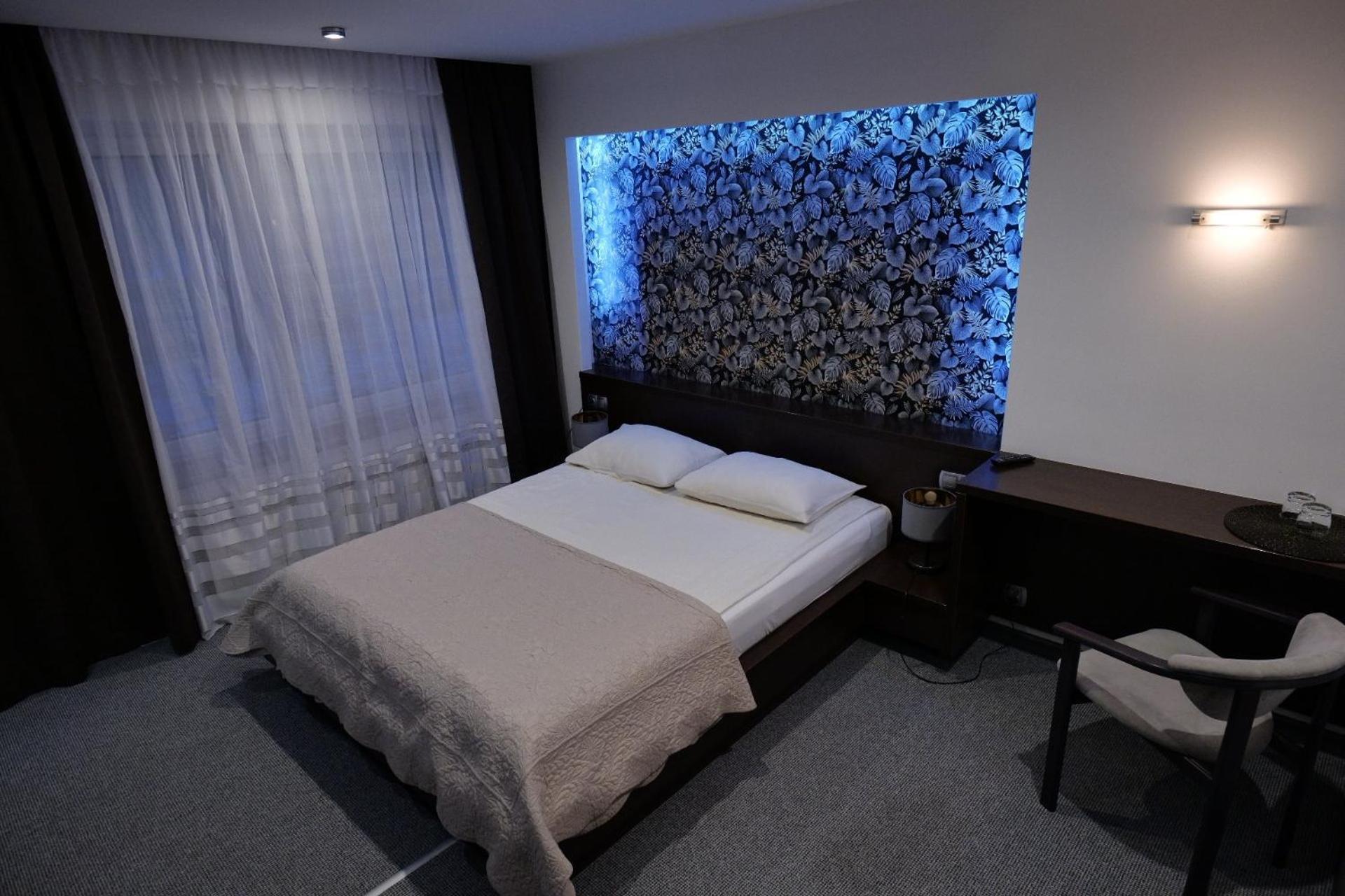 Azymut Hotel - Restauracja Andrespol Buitenkant foto